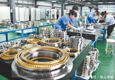 低价买走原料,加工后再高价卖回来,我国已斥资千亿助力扭转逆差